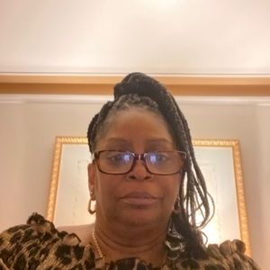 Meet your Posher, Sharon